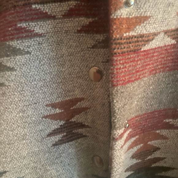 Aztec Print Shacket - Picture 3 of 5
